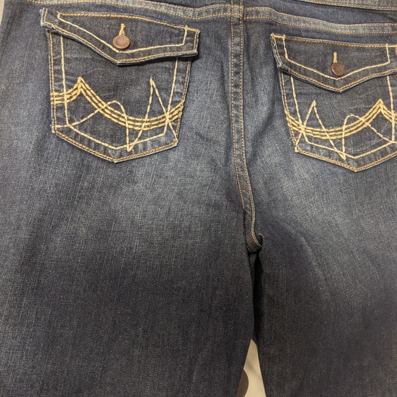 ANA Jeans - Picture 3 of 4